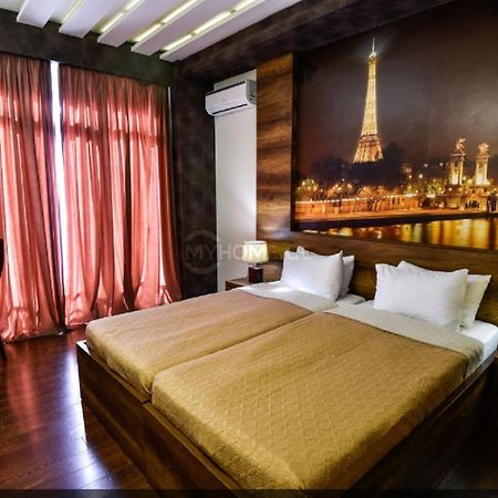 Freedom Square Apartment Tbilisi ภายนอก รูปภาพ