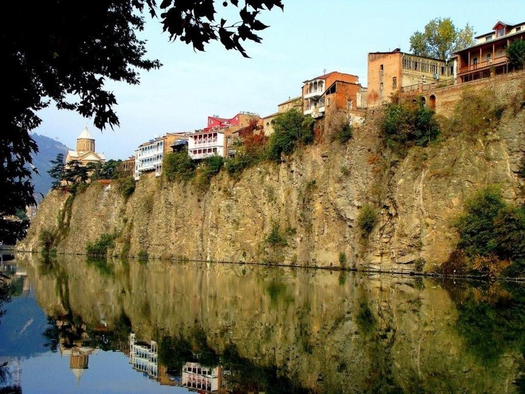 Freedom Square Apartment Tbilisi ภายนอก รูปภาพ