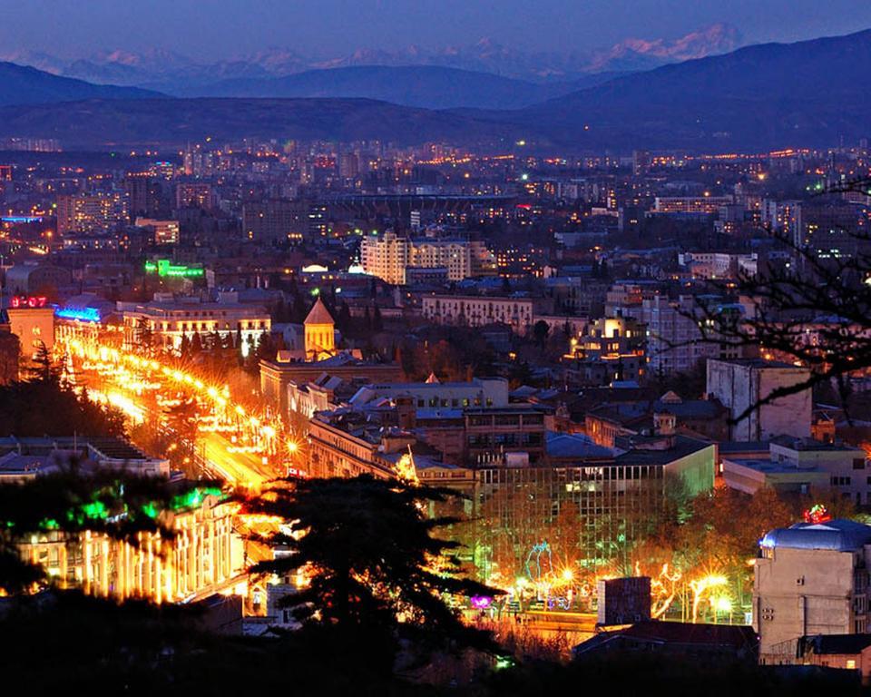 Freedom Square Apartment Tbilisi ภายนอก รูปภาพ